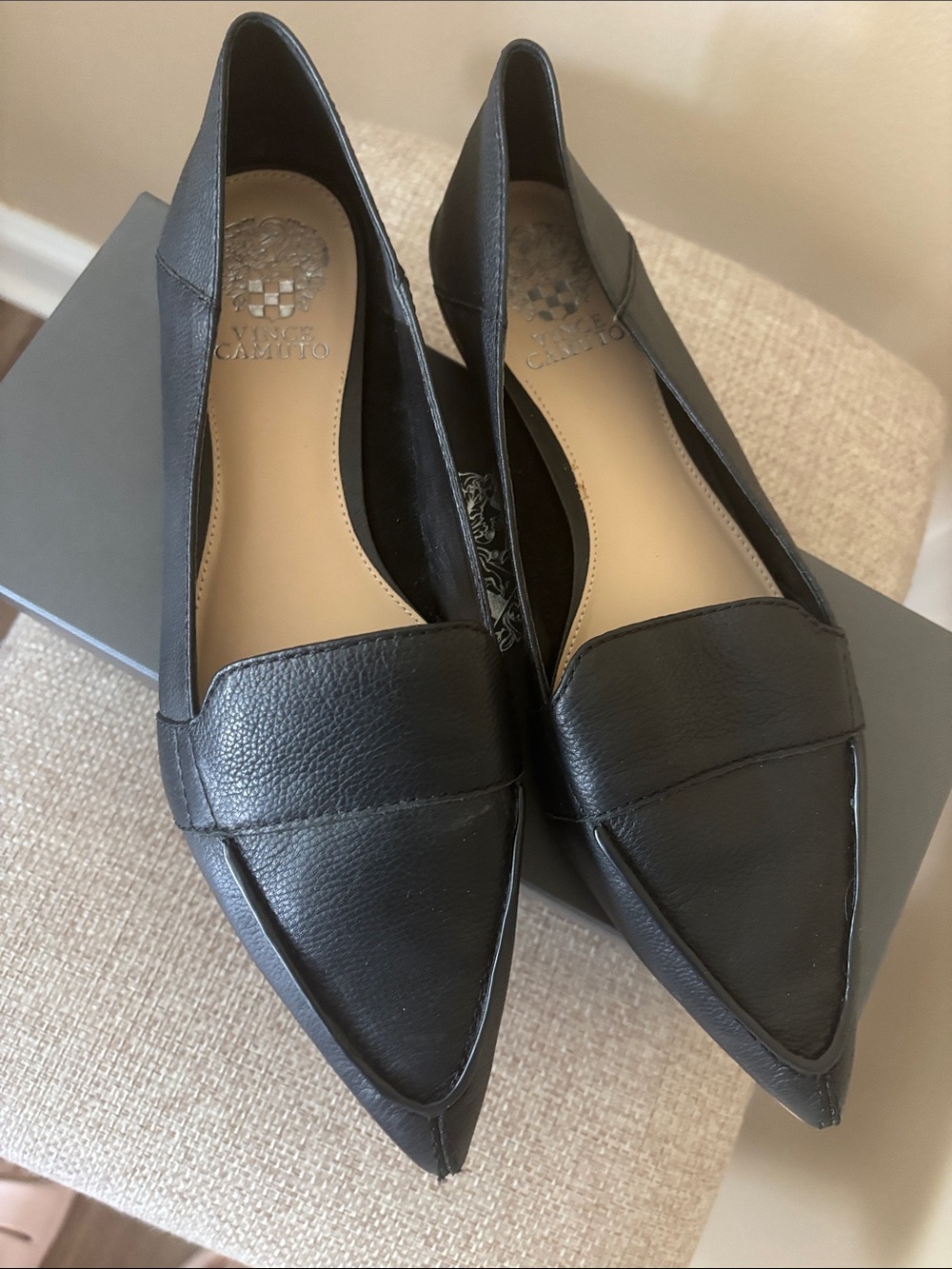 Vince Camuto Maita Pointed-Toe Leather Loafers – Black – Women’s 10M